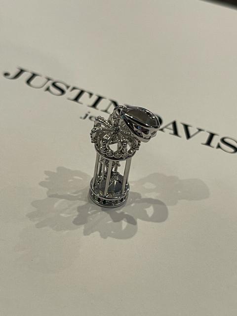 新品◆JUSTIN DAVIS◆CAGED DIVA PENDANT◆ケージペンダント◆定価69,300円◆ < ブランド  新品◆JUSTIN DAVIS◆CAGED DIVA PENDANT◆ケージペンダント◆定価69,300円◆ < ブランドの
