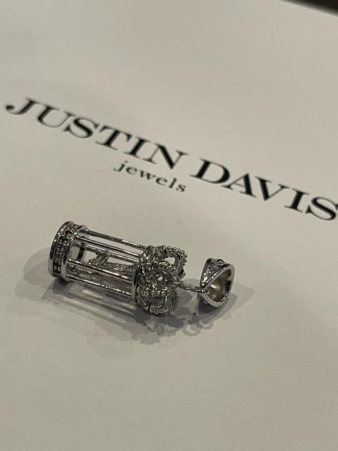 新品◆JUSTIN DAVIS◆CAGED DIVA PENDANT◆ケージペンダント◆定価69,300円◆ < ブランド  新品◆JUSTIN DAVIS◆CAGED DIVA PENDANT◆ケージペンダント◆定価69,300円◆ < ブランドの