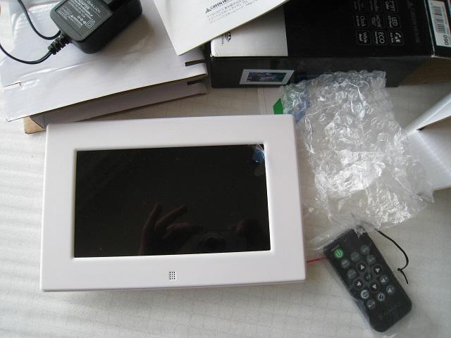 ☆ デジタルフォトフレーム  ☆ GAUDI  ☆ GHV−DF7Dシリーズ  ☆ 7型デジタル < 家電/AV  ☆ デジタルフォトフレーム  ☆ GAUDI  ☆ GHV−DF7Dシリーズ  ☆ 7型デジタル < 家電/AVの
