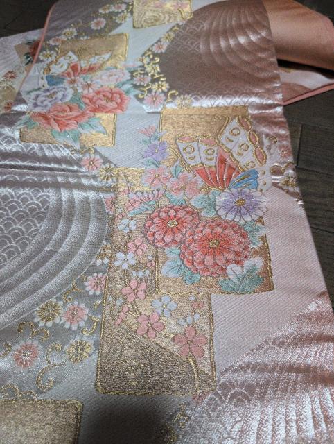USED美品、六通、袋帯、豪華淡ピンク柄、蝶花色紙 < 女性ファッション  USED美品、六通、袋帯、豪華淡ピンク柄、蝶花色紙 < 女性ファッションの