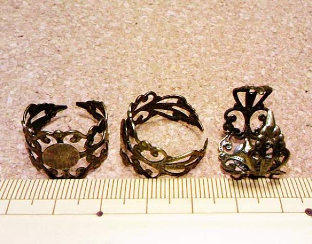 透かし貼り付けリング2個金古美 < ペット/手芸/園芸  透かし貼り付けリング2個金古美 < ペット/手芸/園芸の