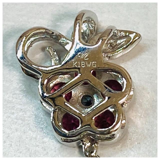 K18WG フラワーモチーフ ペンダントトップ 笠原真寿美 ダイヤモンド < 女性アクセサリー/時計 K18WG フラワーモチーフ ペンダントトップ 笠原真寿美 ダイヤモンド < 女性アクセサリー/時計の