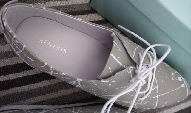 24.5cm★EE★BENEBIS★レザースニーカー★送料無料 < 女性ファッション  24.5cm★EE★BENEBIS★レザースニーカー★送料無料 < 女性ファッションの