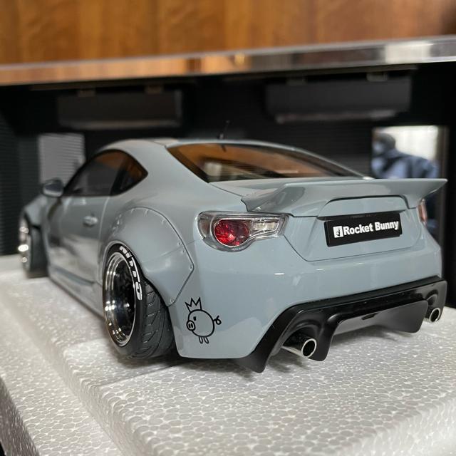 未展示品 オートアート1/18 ロケットバニー 86(コンクリート・グレー/ブラック・ホイール) < ホビー  未展示品 オートアート1/18 ロケットバニー 86(コンクリート・グレー/ブラック・ホイール) < ホビーの