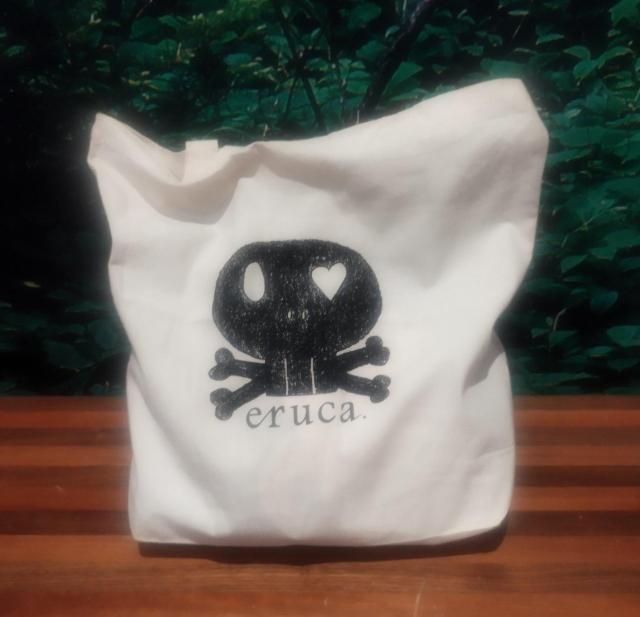 亘つぐみデザイン ドクロ柄 コットンエコバッグ 中古 少々汚れ有り < 女性ファッション  亘つぐみデザイン ドクロ柄 コットンエコバッグ 中古 少々汚れ有り  < 女性ファッションの