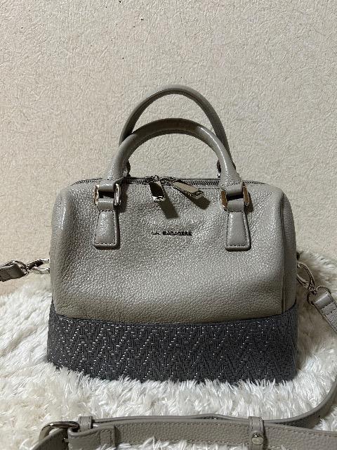 2.2Vi^OtLA BAGAGERIEU[~bVRr2WAY{Xg