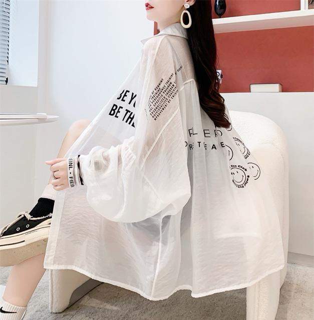 シースルー シャツカーディガン スマイル柄 前開き ホワイト 大きいサイズ < 女性ファッション シースルー シャツカーディガン スマイル柄 前開き ホワイト 大きいサイズ < 女性ファッションの