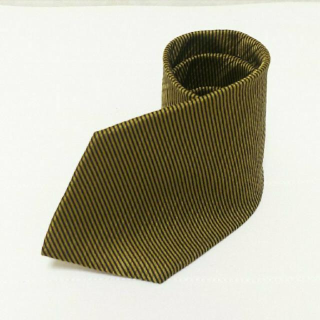 美品 DKNY ダナキャランニューヨーク ネクタイ < ブランド  美品 DKNY ダナキャランニューヨーク ネクタイ  < ブランドの