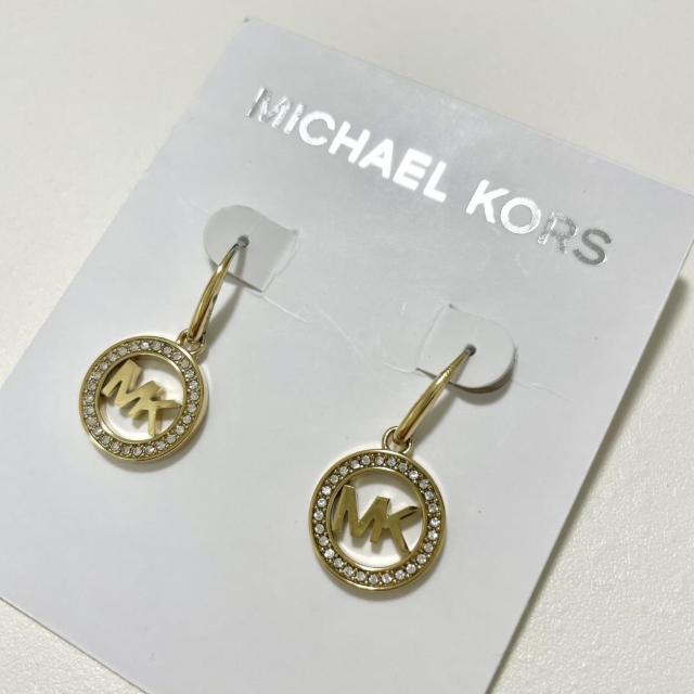 マイケルコース ピアス サークル ロゴ アクセサリー レディース ゴールド < 女性アクセサリー/時計 マイケルコース ピアス サークル ロゴ アクセサリー レディース ゴールド < 女性アクセサリー/時計の