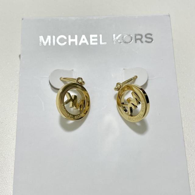 マイケルコース ピアス サークル ロゴ アクセサリー レディース ゴールド < 女性アクセサリー/時計 マイケルコース ピアス サークル ロゴ アクセサリー レディース ゴールド < 女性アクセサリー/時計の