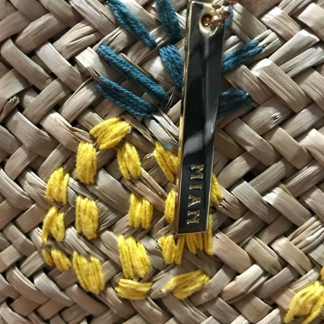 MIAN(ミアン) パイナップル柄 大判 手提げ 籠バッグ < 女性ファッション MIAN(ミアン) パイナップル柄 大判 手提げ 籠バッグ < 女性ファッションの