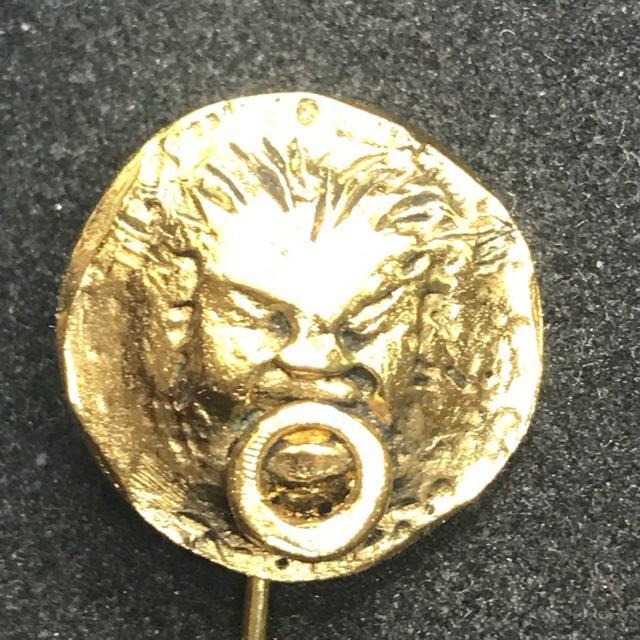 レア 貴重 正規品 ヴィンテージ シャネル ライオンモチーフ ピンブローチ < ブランド レア 貴重 正規品 ヴィンテージ シャネル ライオンモチーフ ピンブローチ < ブランドの