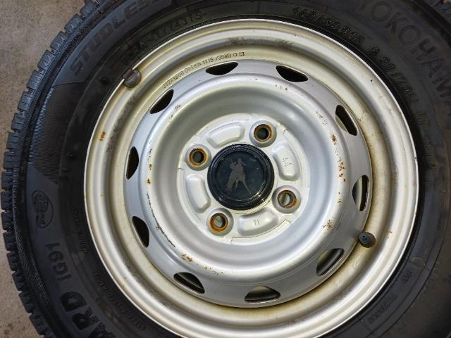 145 80 12LT スタッドレス、ホイールセット < 自動車/バイク 145 80 12LT スタッドレス、ホイールセット < 自動車/バイク