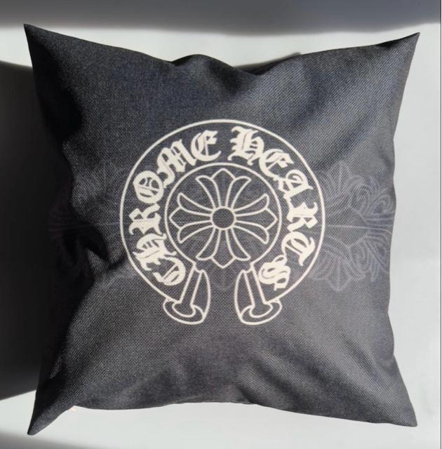 クロムハーツ ホースシューロゴクッションカバー45*45cm 新品未使用 < インテリア/ライフ クロムハーツ ホースシューロゴクッションカバー45*45cm 新品未使用 < インテリア/ライフの