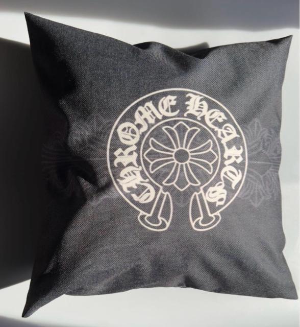 クロムハーツ ホースシューロゴクッションカバー45*45cm 新品未使用 < インテリア/ライフ クロムハーツ ホースシューロゴクッションカバー45*45cm 新品未使用 < インテリア/ライフの