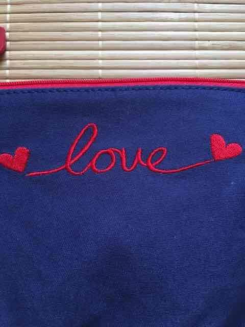 ディズニー・ミニーマウスサガラ刺繍ポーチ。ネイビー < ブランド  ディズニー・ミニーマウスサガラ刺繍ポーチ。ネイビー < ブランドの