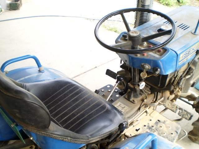 COŐlCM̃CZLgN^[4WDfB[[RC  /oCN