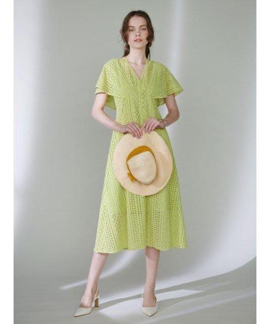 CELFORDセルフォードコットンエンブロイダリーワンピースホワイトレースケープワンピース白 < 女性ファッション CELFORDセルフォードコットンエンブロイダリーワンピースホワイトレースケープワンピース白 < 女性ファッションの