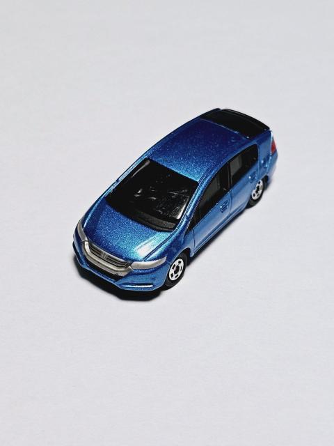 g~J z_ CTCg  TOMICA HONDA INSIGHT 