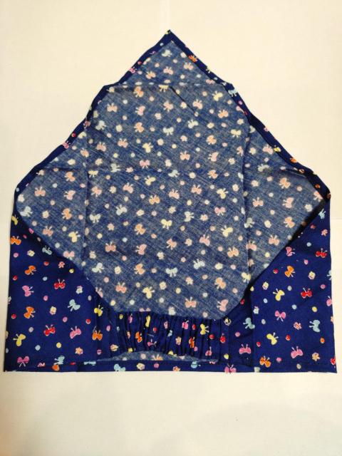 【送料無料】ハンドメイド ゴム入り 子供用三角巾 蝶々柄 保育園 幼稚園 幼児 小学生 料理 調理実習 < キッズ/ベビー 【送料無料】ハンドメイド ゴム入り 子供用三角巾 蝶々柄 保育園 幼稚園 幼児 小学生 料理 調理実習 < キッズ/ベビーの