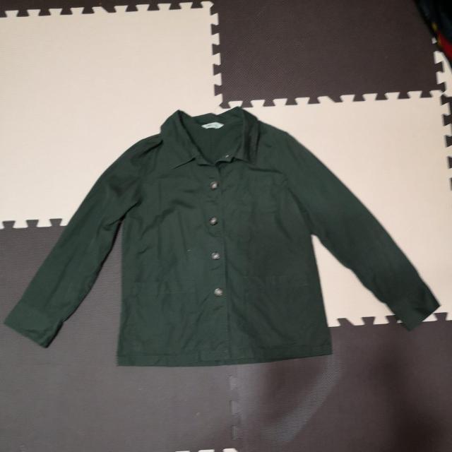 薄手のジャケット < 女性ファッション  薄手のジャケット  < 女性ファッションの