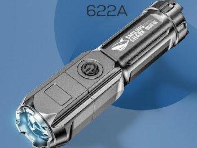 強力なLEDライト 充電式 USB充電 防水ズーム < 家電/AV 強力なLEDライト 充電式 USB充電 防水ズーム < 家電/AVの