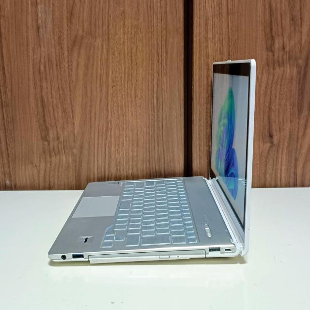 LIFEBOOK Corei5 ������8GB SSD500GB �m�[�g�p�\�R�� Windows11 �^�b�`�p�l�� Web�J���� �� PC�{��/���Ӌ@��� 