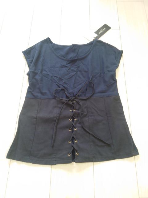 新品タグ付き コルセット風編み上げトップス < 女性ファッション  新品タグ付き コルセット風編み上げトップス < 女性ファッションの