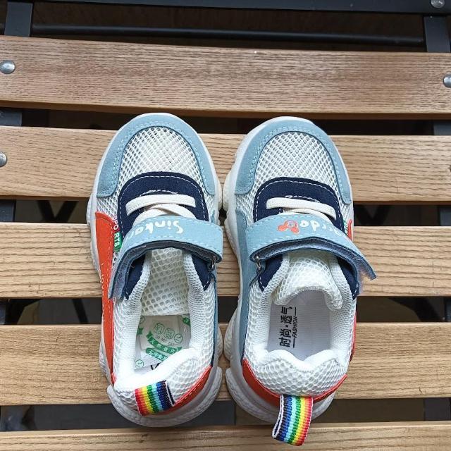 新品 15.5cm キッズ スニーカー ホワイト シューズ 靴 子供靴 こども < キッズ/ベビー  新品 15.5cm キッズ スニーカー ホワイト シューズ 靴 子供靴 こども < キッズ/ベビーの