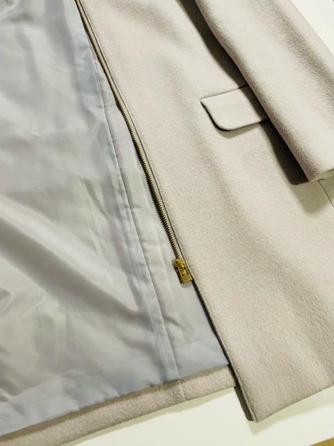 薄いグレー ノーカラーコート < 女性ファッション  薄いグレー ノーカラーコート < 女性ファッションの