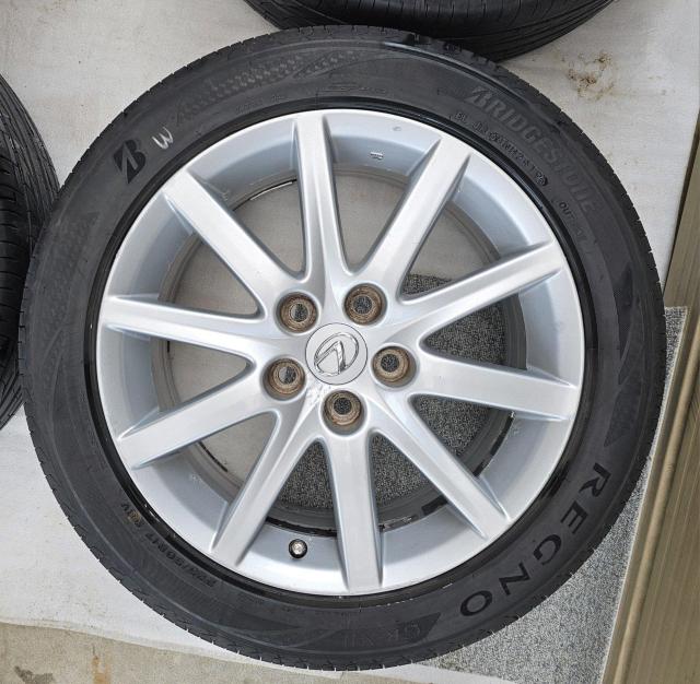 レクサス GS 純正アルミホイール17インチ7.5J +45 PCD114.3 5Hタイヤ付き4本セツトBRIDGESTONE R < 自動車/バイク レクサス GS 純正アルミホイール17インチ7.5J +45 PCD114.3 5Hタイヤ付き4本セツトBRIDGESTONE R < 自動車/バイク