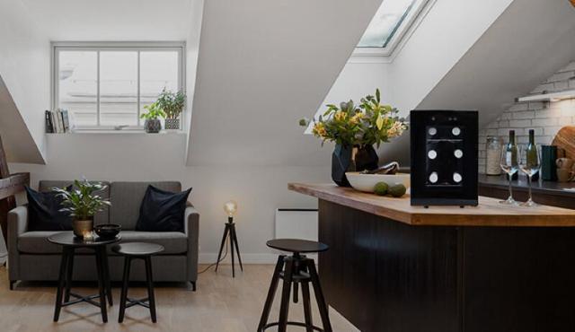 ワインクーラー 6本収納 小型 ペルチェ式 温度設定 ワインストック < 家電/AV ワインクーラー 6本収納 小型 ペルチェ式 温度設定 ワインストック < 家電/AVの