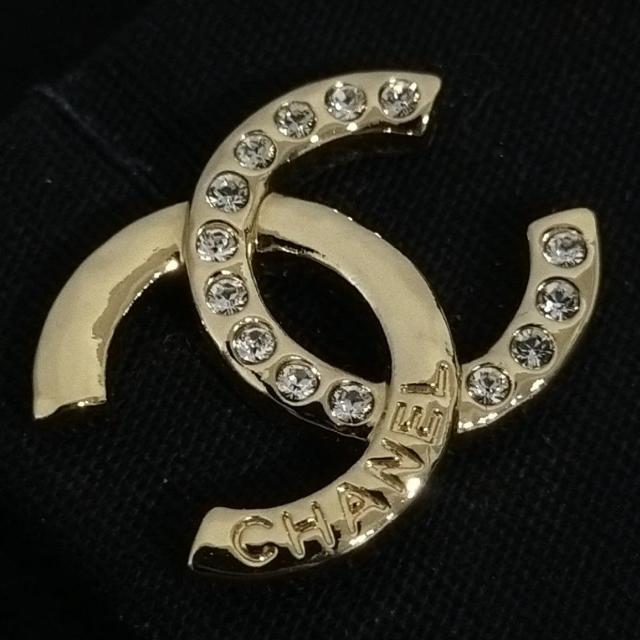 CHANEL シャネル ゴールド ロゴ ココマーク ピアス ストーン A24P < ブランド CHANEL シャネル ゴールド ロゴ ココマーク ピアス ストーン A24P < ブランドの