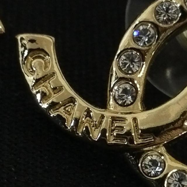CHANEL シャネル ゴールド ロゴ ココマーク ピアス ストーン A24P < ブランド CHANEL シャネル ゴールド ロゴ ココマーク ピアス ストーン A24P < ブランドの