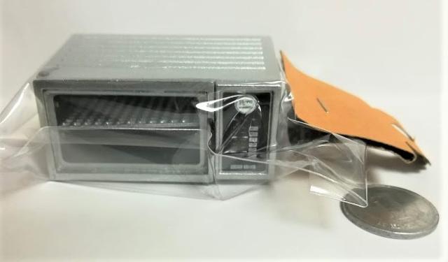 ミニチュア★電子レンジ★シルバー★ドールハウスに★ < おもちゃ  ミニチュア★電子レンジ★シルバー★ドールハウスに★ < おもちゃの