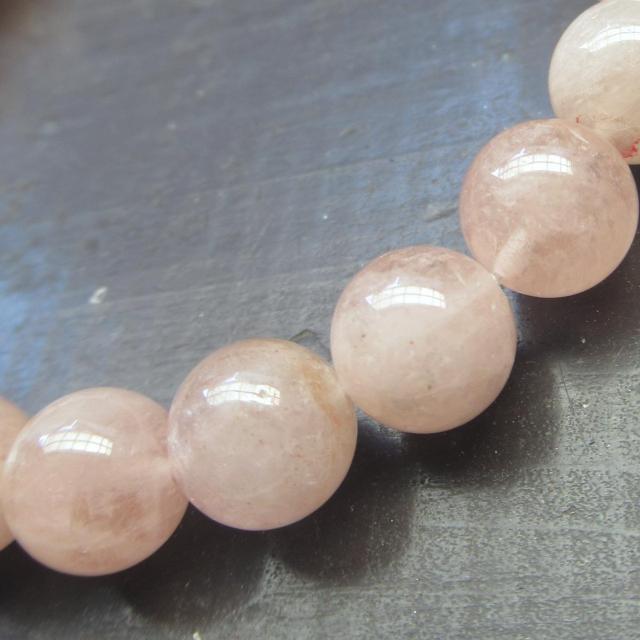 8ミリ玉 AAモルガナイトブレスレット 天然石 パワーストーン < 女性アクセサリー/時計 8ミリ玉 AAモルガナイトブレスレット 天然石 パワーストーン < 女性アクセサリー/時計の