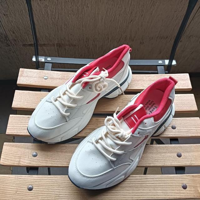 新品 24.5cm レディース スニーカー ホワイト シューズ 靴 厚底 < 女性ファッション  新品 24.5cm レディース スニーカー ホワイト シューズ 靴 厚底  < 女性ファッションの