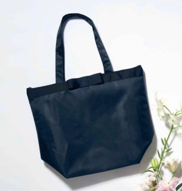 GLOW 25年11月号付録★PLST プラステ★リボン付きトートバッグ < 女性ファッション  GLOW 25年11月号付録★PLST プラステ★リボン付きトートバッグ  < 女性ファッションの