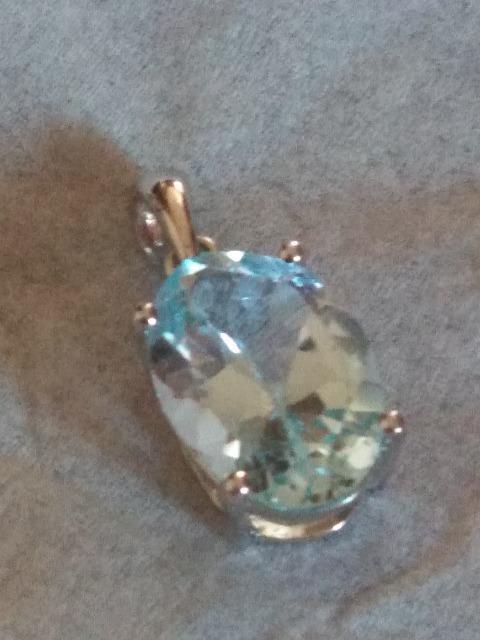 ブルートパーズ ペンダントトップ☆925 < 女性アクセサリー/時計 ブルートパーズ ペンダントトップ☆925 < 女性アクセサリー/時計の