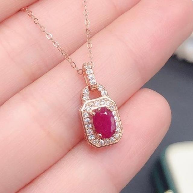 本物の天然ルビーペンダントネックレス ナチュラル アクセサリー カラーストーン 6*4mm Yu_6423 < 女性アクセサリー/時計 本物の天然ルビーペンダントネックレス ナチュラル アクセサリー カラーストーン 6*4mm Yu_6423 < 女性アクセサリー/時計の