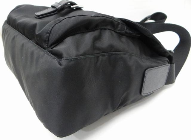 PRADA �v���_ �i�C���� �V�����_�[�o�b�O �u���b�N�~�O�p�v���[�g��USED�� �� �u�����h�� 