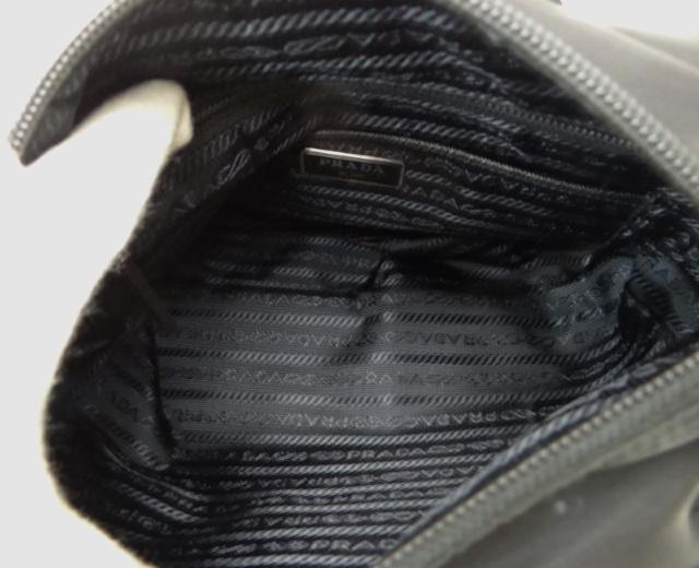 PRADA �v���_ �i�C���� �V�����_�[�o�b�O �u���b�N�~�O�p�v���[�g��USED�� �� �u�����h�� 