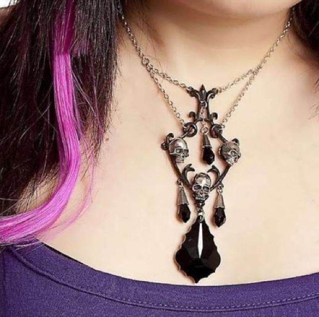 ALCHEMY GOTHIC: CARMILLA'S CHANDELIER   jANZT[/v 