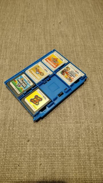 New�j���e���h�[3DSLL�{�́��\�t�g10�_�i�{�̃P�[�X�A�\�t�g�z���_�[�L��j