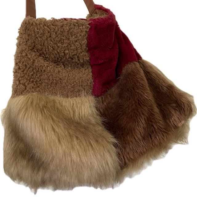 RODE SKO(ロデスコ) 大判 ファー トートバッグ < 女性ファッション RODE SKO(ロデスコ) 大判 ファー トートバッグ < 女性ファッションの