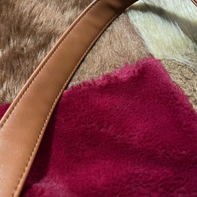 RODE SKO(ロデスコ) 大判 ファー トートバッグ < 女性ファッション RODE SKO(ロデスコ) 大判 ファー トートバッグ < 女性ファッションの