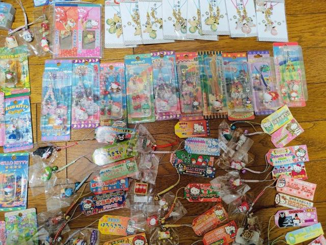 ご当地 キティ ハローキティ 根付け ストラップ マスコット 100点以上 コレクション コレクター HelloKitty < おもちゃ  ご当地 キティ ハローキティ 根付け ストラップ マスコット 100点以上 コレクション コレクター HelloKitty < おもちゃの