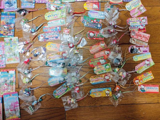 ご当地 キティ ハローキティ 根付け ストラップ マスコット 100点以上 コレクション コレクター HelloKitty < おもちゃ  ご当地 キティ ハローキティ 根付け ストラップ マスコット 100点以上 コレクション コレクター HelloKitty < おもちゃの