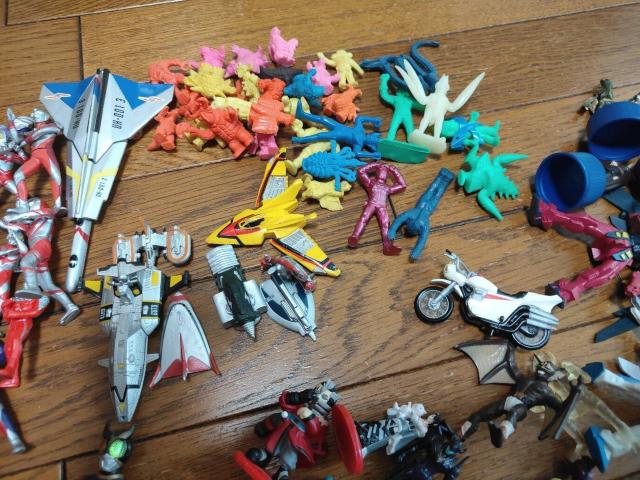 レトロ コレクション ビンテージ ウルトラマン 怪獣 ガンダム フィギュア 大量 まとめ売り < ホビー レトロ コレクション ビンテージ ウルトラマン 怪獣 ガンダム フィギュア 大量 まとめ売り < ホビーの