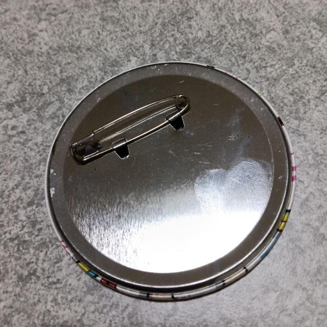 �Z�[���[���[�� �@�ʃo�b�W �� �A�j��/�R�~�b�N/�L�����N�^�[�� 